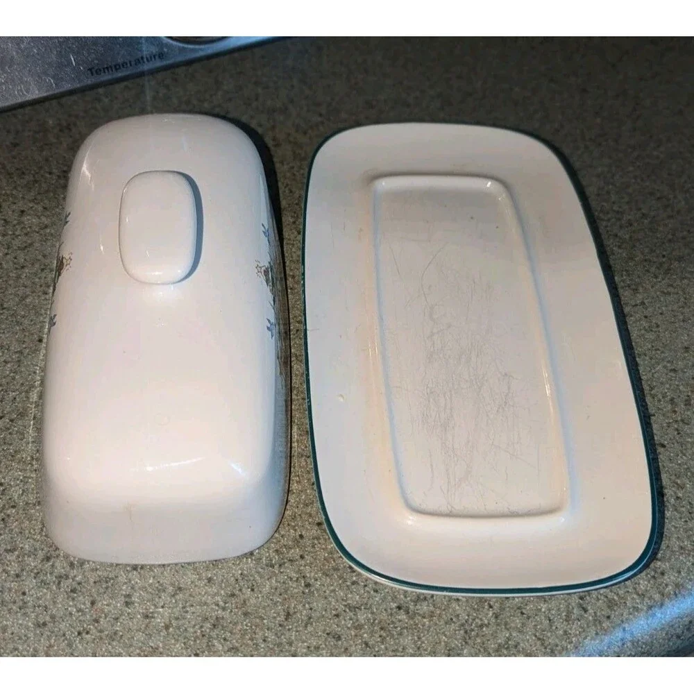 Vintage Woodland Creatures Christmas Smooth Butter Dish &‎ Lid Ming Pao